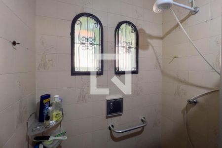 Casa à venda com 236m², 4 quartos e 2 vagasBanheiro