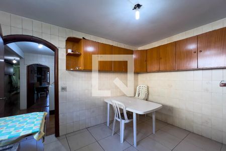 Casa à venda com 236m², 4 quartos e 2 vagasCozinha