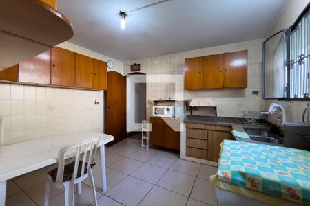 Casa à venda com 236m², 4 quartos e 2 vagasCozinha