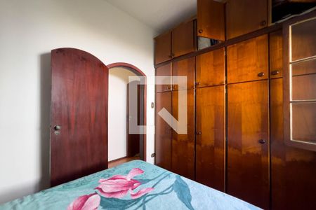 Casa à venda com 236m², 4 quartos e 2 vagasQuarto 2