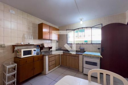 Casa à venda com 236m², 4 quartos e 2 vagasCozinha