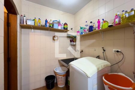 Casa à venda com 236m², 4 quartos e 2 vagasÁrea de serviço 