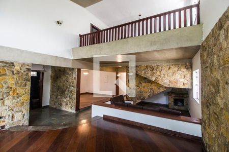 Sala  de casa de condomínio para alugar com 4 quartos, 500m² em Alphaville, Santana de Parnaíba