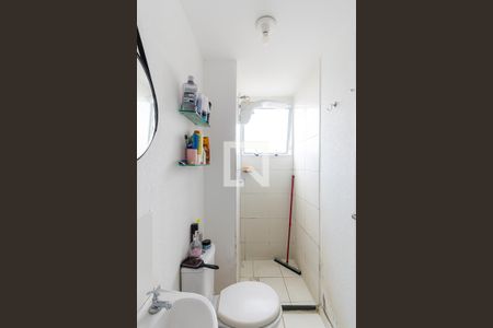 Banheiro de apartamento para alugar com 2 quartos, 40m² em Parque São Lourenço, São Paulo