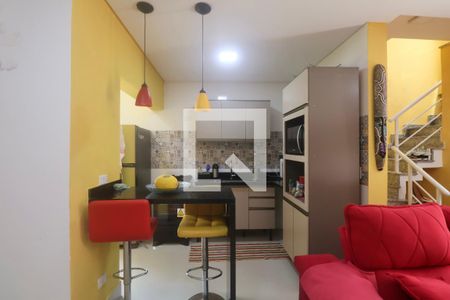 Sala de casa para alugar com 2 quartos, 80m² em Balneario Cidade Atlantica, Guarujá