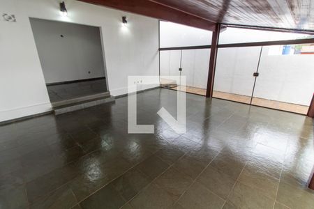 SALA 1  de casa para alugar com 4 quartos, 310m² em Cidade Universitária, Campinas