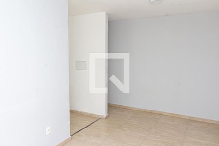 Sala de apartamento para alugar com 2 quartos, 45m² em Campo Grande, Rio de Janeiro