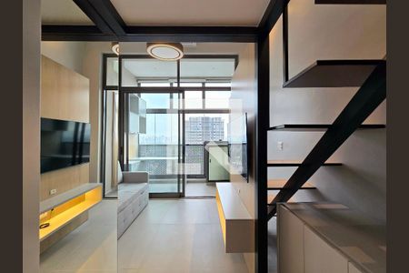 Sala de kitnet/studio para alugar com 1 quarto, 29m² em Indianópolis, São Paulo