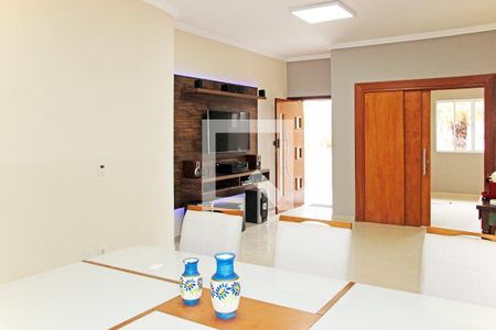 Casa de Condomínio para alugar com 3 quartos, 220m² em Pinheirinho, Vinhedo