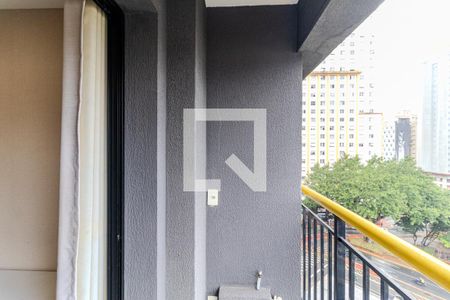 Varanda de kitnet/studio para alugar com 1 quarto, 26m² em Campos Elíseos, São Paulo