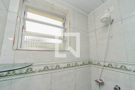 Banheiro da Suíte de apartamento para alugar com 1 quarto, 33m² em Vila Ipiranga, Porto Alegre