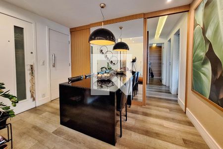 Sala de apartamento à venda com 3 quartos, 210m² em Santa Rosa, Niterói