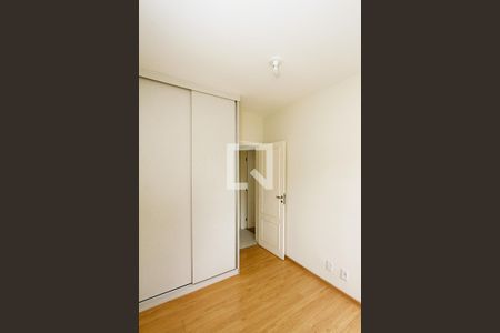 Quarto 1 de apartamento para alugar com 2 quartos, 55m² em Castelo, Belo Horizonte