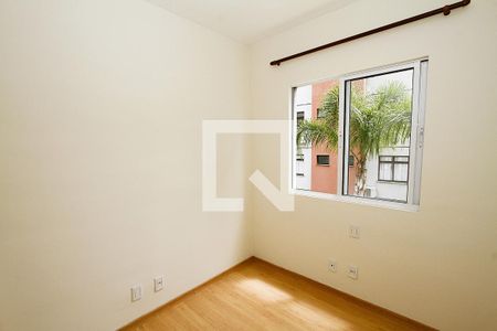 Quarto 1 de apartamento para alugar com 2 quartos, 55m² em Castelo, Belo Horizonte
