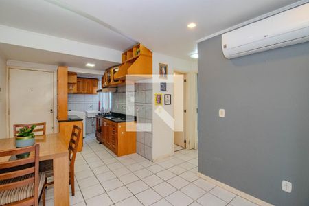 Sala de apartamento à venda com 2 quartos, 42m² em Sarandi, Porto Alegre