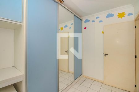 Quarto 1 de apartamento à venda com 2 quartos, 42m² em Sarandi, Porto Alegre