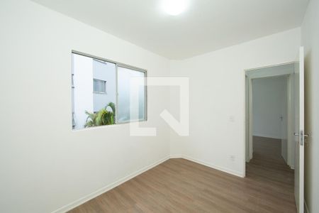 QUARTO1 de apartamento para alugar com 2 quartos, 55m² em Estoril, Belo Horizonte
