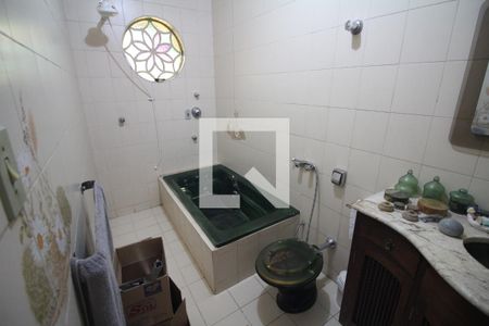 Suite Quarto 1 de casa à venda com 4 quartos, 475m² em Bairro da Glória, Contagem