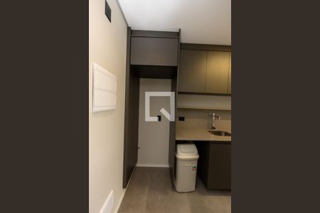Sala_Cozinha de apartamento para alugar com 2 quartos, 69m² em Empresarial 18 do Forte, Barueri