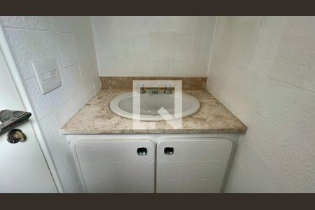 Lavabo de apartamento para alugar com 3 quartos, 160m² em Jardim Paulista, São Paulo