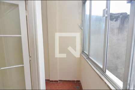 Sala de apartamento à venda com 2 quartos, 63m² em Benfica, Rio de Janeiro