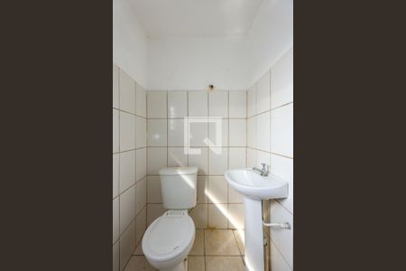 Banheiro de casa para alugar com 1 quarto, 40m² em Parque Sao Joaquim, Taboão da Serra