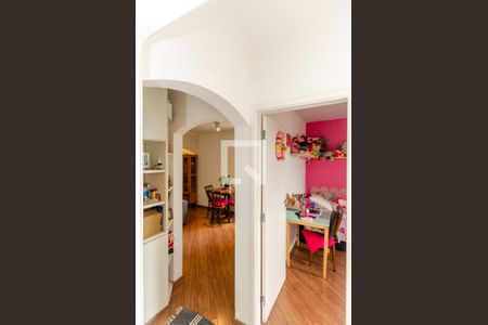 Corredor de apartamento à venda com 2 quartos, 65m² em Vila Palmeiras, São Paulo