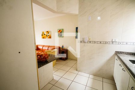 Cozinha de apartamento para alugar com 2 quartos, 70m² em Canto do Forte, Praia Grande