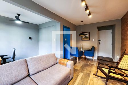 Sala  de apartamento para alugar com 2 quartos, 67m² em Grajaú, Rio de Janeiro