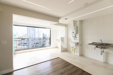 Sala  de apartamento à venda com 2 quartos, 43m² em Vila Esperança, São Paulo