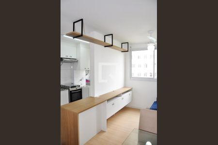 Detalhe - Sala e Sala de Jantar de apartamento para alugar com 2 quartos, 45m² em Jardim Iris, São Paulo