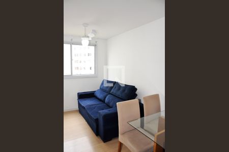 Detalhe - Sala e Sala de Jantar de apartamento para alugar com 2 quartos, 45m² em Jardim Iris, São Paulo