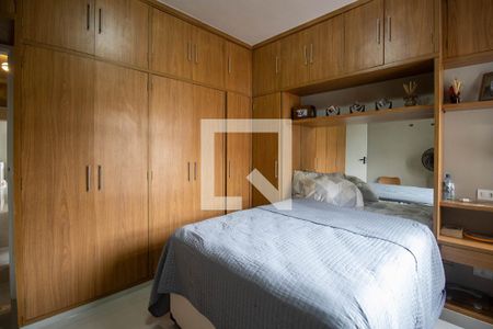 Suíte  de casa para alugar com 3 quartos, 182m² em Vila Morse, São Paulo