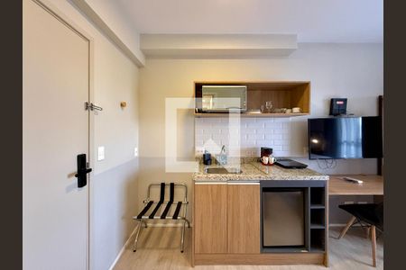 Cozinha  de kitnet/studio à venda com 0 quarto, 22m² em Jardim das Acacias, São Paulo