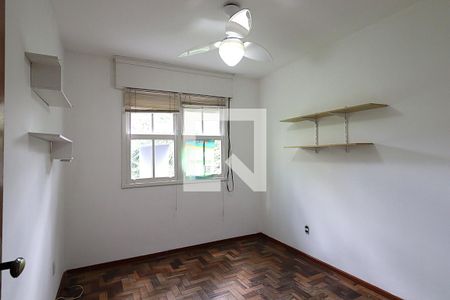 Quarto 1 de apartamento para alugar com 3 quartos, 67m² em Petrópolis, Porto Alegre