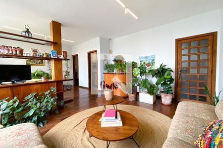 Sala de apartamento à venda com 4 quartos, 140m² em Serra, Belo Horizonte