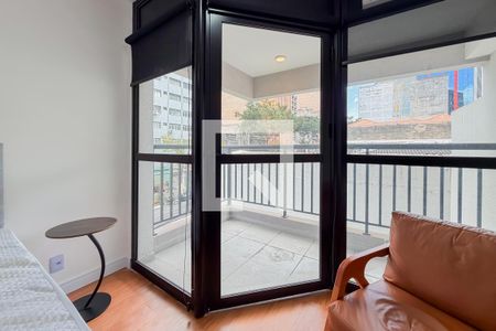 Varanda de kitnet/studio para alugar com 1 quarto, 26m² em Liberdade, São Paulo