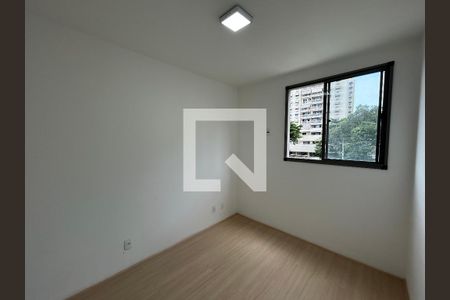 Quarto 1 de apartamento para alugar com 2 quartos, 38m² em Cachambi, Rio de Janeiro