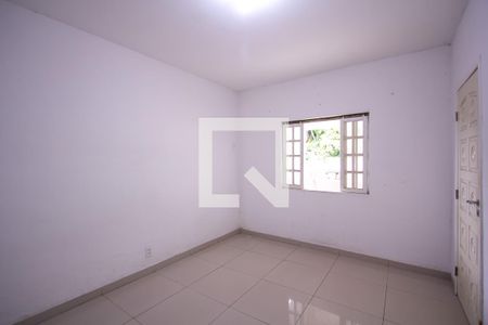 Sala de casa para alugar com 5 quartos, 250m² em Barro Vermelho, São Gonçalo