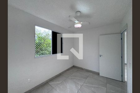 Quarto 2 de apartamento para alugar com 2 quartos, 43m² em Vargem Pequena, Rio de Janeiro