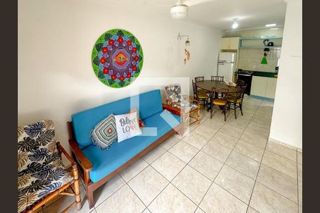 Sala de TV de casa de condomínio para alugar com 3 quartos, 100m² em Ingleses do Rio Vermelho, Florianópolis