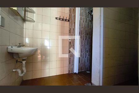Banheiro de apartamento para alugar com 1 quarto, 25m² em Vila Clementino, São Paulo