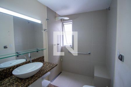 Banheiro da Suíte de apartamento para alugar com 3 quartos, 130m² em Centro, Sorocaba