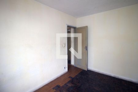 Quarto 2 de apartamento para alugar com 2 quartos, 50m² em Olaria, Rio de Janeiro