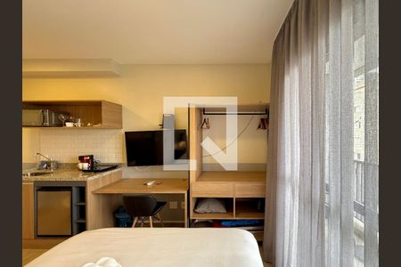 Quarto  de kitnet/studio para alugar com 0 quarto, 22m² em Jardim das Acacias, São Paulo