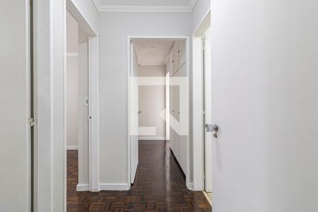 Corredor de apartamento à venda com 3 quartos, 107m² em Itaim Bibi, São Paulo