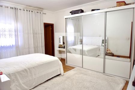 Suíte de casa à venda com 3 quartos, 220m² em Dom Cabral, Belo Horizonte