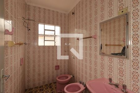 Banheiro de casa para alugar com 2 quartos, 110m² em Parque Capuava, Santo André