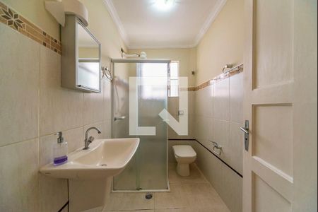 Banheiro de casa para alugar com 2 quartos, 120m² em Vila Lucinda, Santo André