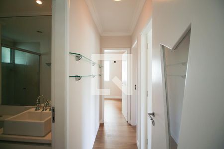 Corredor de apartamento para alugar com 3 quartos, 94m² em Vila Olímpia, São Paulo